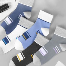 Load image into Gallery viewer, Comfortable Cotton Crew Business Socks
