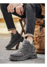 Load image into Gallery viewer, Lightweight Breathable Sports Sneakers Men
