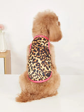 Load image into Gallery viewer, Pet clothes: dog and cat vest Light, breathable, comfortable, simple, generous, fresh and cute, suitable for all seasons
