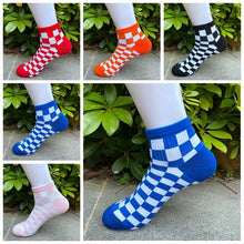 Load image into Gallery viewer, Unisex Korean Checkerboard Ankle Socks
