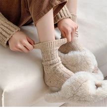 Load image into Gallery viewer, Japanese Wool Casual Socks
