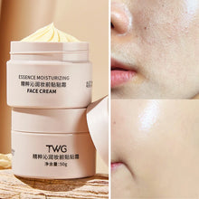 Load image into Gallery viewer, Apply the Cream Before Makeup, Moisturizing Foundation Cream - Lasting Moisturizing, Creating a Natural Foundation
