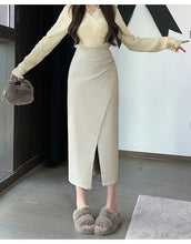 Load image into Gallery viewer, Classic Front Split Leather Skirt
