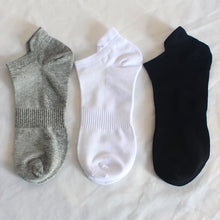 Load image into Gallery viewer, Breathable Cotton Low Tube Socks
