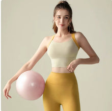 Load image into Gallery viewer, Women's One-Cup Sports Bra Shockproof Anti-Sagging for Running High-Intensity Yoga Fitness Wear Beautiful Back Design
