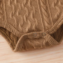 Load image into Gallery viewer, Knitted Baby Autumn Outfit Set
