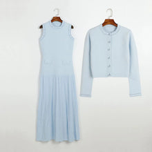Load image into Gallery viewer, Elegant Knitted Pleated Maxi Dress
