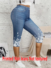 Load image into Gallery viewer, 5898 [Printed Leggings - Not Denim Fabric]Ladies' Seven-Point Leggings with a Faux Denim Print, Form-Fitting Pants
