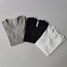 Load image into Gallery viewer, Yoga Clothes for Women, Sports Tops, Round Neck, Seamless, Slim, Running Shirt Fitness Workout Long Sleeves Gym T Shirt, Winter
