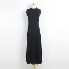 Load image into Gallery viewer, Elegant Knitted Pleated Maxi Dress
