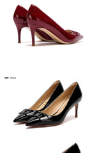 Load image into Gallery viewer, Black Patent T Strap Heels
