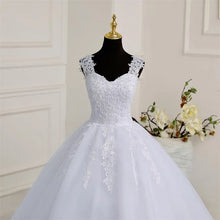 Load image into Gallery viewer, Sleeveless Wedding Dresses Classic Sweetheart Vestido De Noiva Luxury Lace Bridal Ball Gown Formal Robe De Mariee Customized
