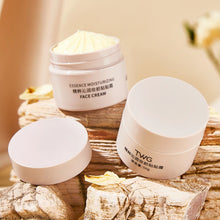 Load image into Gallery viewer, Apply the Cream Before Makeup, Moisturizing Foundation Cream - Lasting Moisturizing, Creating a Natural Foundation
