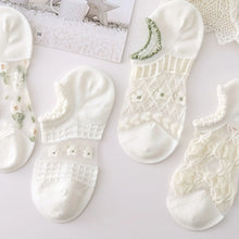 Load image into Gallery viewer, Breathable Mesh Low Cut Socks
