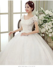 Load image into Gallery viewer, Elegant Lace Ball Gown Wedding Dress
