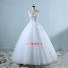 Load image into Gallery viewer, Sleeveless Wedding Dresses Classic Sweetheart Vestido De Noiva Luxury Lace Bridal Ball Gown Formal Robe De Mariee Customized
