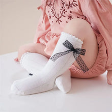 Load image into Gallery viewer, Princess Lace Bow Baby Socks
