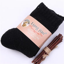 Load image into Gallery viewer, Super Thick Merino Winter Socks
