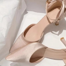 Load image into Gallery viewer, Pearl Strap Wedding High Heels
