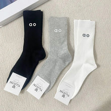 Load image into Gallery viewer, Classic Letter Sport Socks
