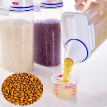 Load image into Gallery viewer, 1.5kg/2kg Dog Cat Food Pail Plastic Storage Tank with Measuring Cup Container Moisture-proof Sealed Jar Pet Supplies Accessories
