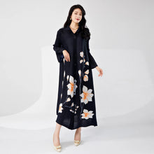 Load image into Gallery viewer, Elegant Pleated Loose Maxi Dress
