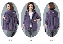 Load image into Gallery viewer, Corduroy Hooded Loose Jacket
