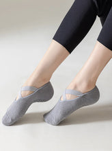 Load image into Gallery viewer, Grip Fit Yoga Sock Set
