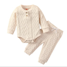 Load image into Gallery viewer, Knitted Baby Autumn Outfit Set
