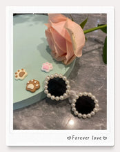 Load image into Gallery viewer, Pet Accessories Flower Sunglasses Circular Role Playing Glasses Photo Props Glasses For Cats And Small And Paracord Dog Leash

