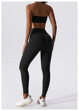 Load image into Gallery viewer, Sports Bra Sport Top Woman Gym Underwear Strapless Bustier Breathable Elastic Workout Tops Fitness Training Brassiere Yoga Bras
