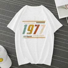 Load image into Gallery viewer, Vintage 1977 Classic Print Tee
