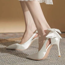 Load image into Gallery viewer, Wedding Heels Women Luxury Brand Design String Bead Pearls High Heels Ladies Sexy Elegant Pointed Toe White Black Pumps
