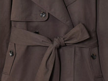 Load image into Gallery viewer, Women's Jackets Autumn 2026 New Fashion Short Trench Coats Chic Lapel Loose Elegant Women long-sleeved Warm Autumn Street Jacket
