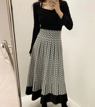 Load image into Gallery viewer, Retro Knitted Pleated Midi Skirt
