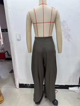 Load image into Gallery viewer, Military Green Pleated Wide Pants

