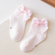 Load image into Gallery viewer, Animal Print Baby Crew Socks
