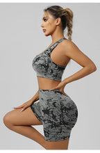 Load image into Gallery viewer, Women Seamless Tie Dye Yoga Set Quick Dry Sports Bra Shorts Lightweight Breathable Workout Outfit
