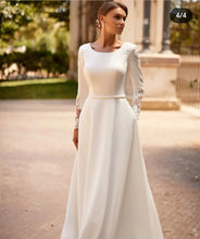 Load image into Gallery viewer, Elegant Lace Long Sleeve Wedding Dress

