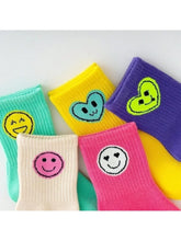 Load image into Gallery viewer, Smiley Kids Mid Calf Socks
