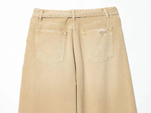 Load image into Gallery viewer, 2026 Summer New Women's Clothing Retro Style Loose and Versatile Mid Waist Casual Piercing and Flanging Jeans
