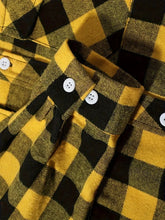 Load image into Gallery viewer, Classic Plaid Flannel Shirt Men
