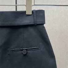 Load image into Gallery viewer, women's shorts New high waisted slim mini pants for summer 2026 linen blend casual shorts Belt decoration shorts women's pants
