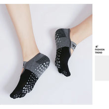 Load image into Gallery viewer, Grip Toe Yoga Socks Set
