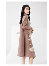 Load image into Gallery viewer, Elegant Pleated Loose Maxi Dress
