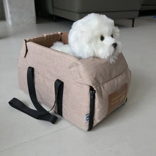 Load image into Gallery viewer, Pet Dog Car Seat Bed Car Central Seat Cat Dog Travel Portable Carrier for Safety Bag Dog Pet Accessories 펫 여행 고양이 개 좌석 침대 운송
