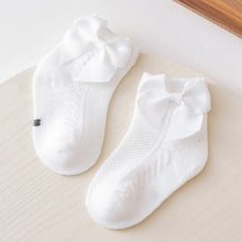 Load image into Gallery viewer, Animal Print Baby Crew Socks
