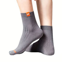 Load image into Gallery viewer, Men’s Breathable Low-Cut Sports Socks – Multi-Pair Pack
