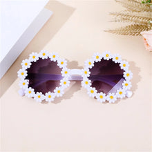 Load image into Gallery viewer, Pet Accessories Flower Sunglasses Circular Role Playing Glasses Photo Props Glasses For Cats And Small And Paracord Dog Leash
