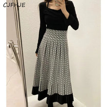 Load image into Gallery viewer, Retro Knitted Pleated Midi Skirt
